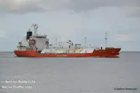 Oil/Chemical tanker فروخت کے لئے