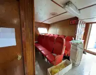 عملے کی کشتی فروخت کے لیے