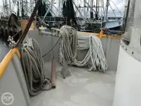 ٹراولر فروخت کے لیے