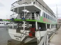 بحری جہاز فروخت کے لیے