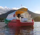 بحری جہاز فروخت کے لیے