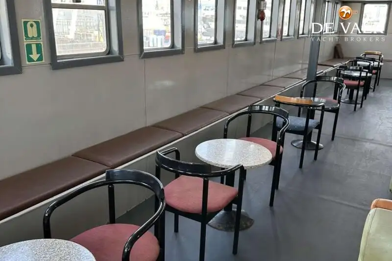بحری جہاز فروخت کے لیے