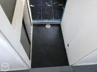 بحری جہاز فروخت کے لیے