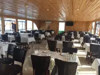 ریستوران والا جہاز فروخت کے لیے