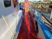 بحری جہاز فروخت کے لیے