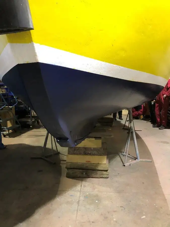 ٹراولر فروخت کے لیے