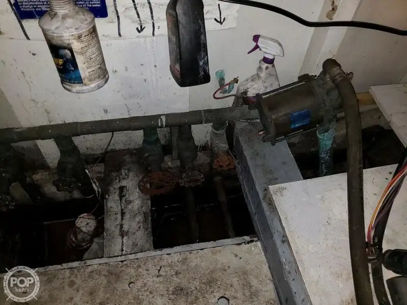 بحری جہاز فروخت کے لیے