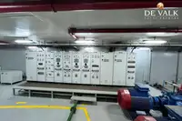 بحری جہاز فروخت کے لیے