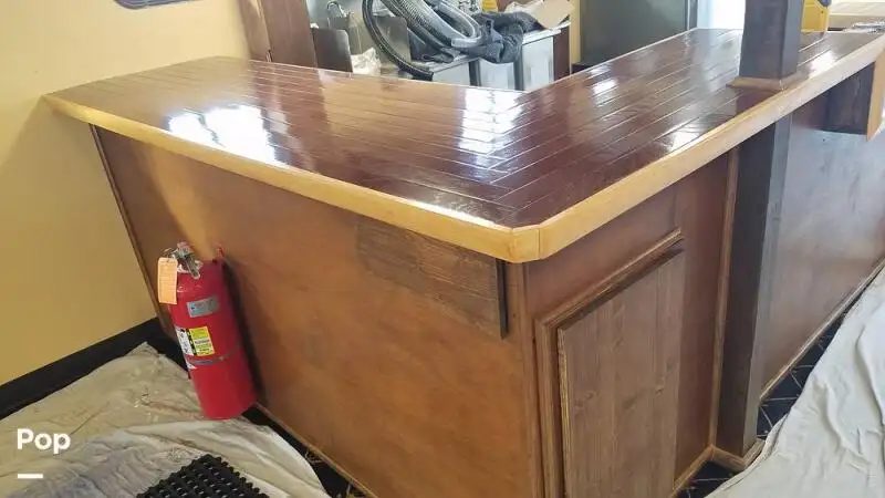 بحری جہاز فروخت کے لیے