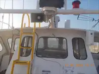 عملے کی کشتی فروخت کے لیے