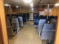 عملے کی کشتی فروخت کے لیے