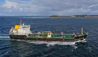 Oil/Chemical tanker فروخت کے لئے
