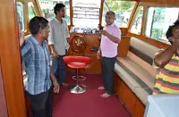 عملے کی کشتی فروخت کے لیے