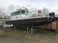 عملے کی کشتی فروخت کے لئے