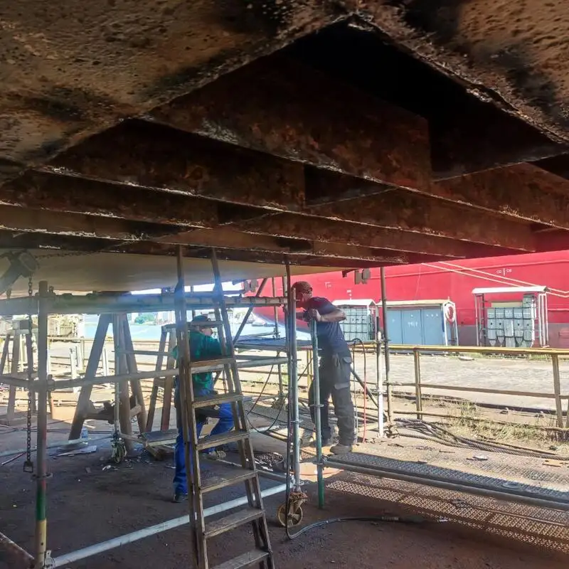 بجر فروخت کے لئے