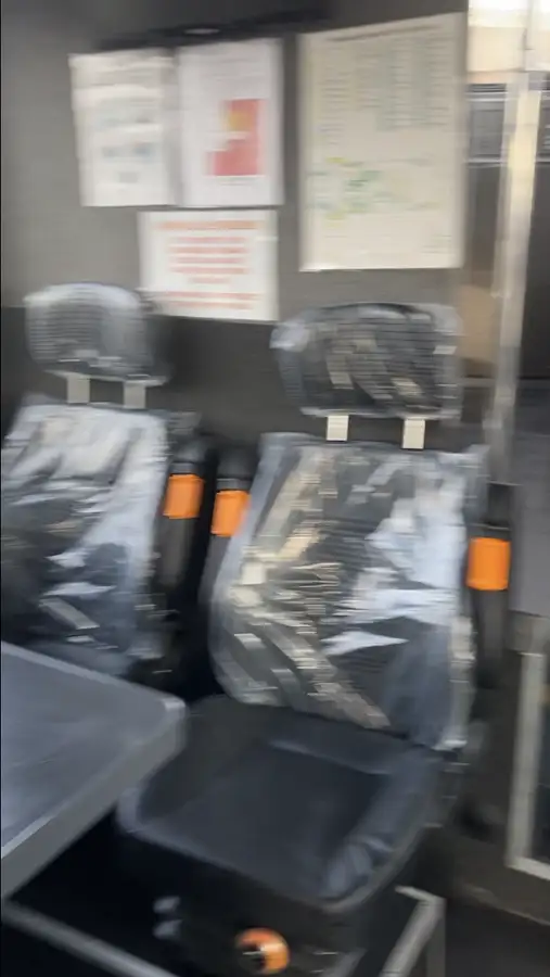 کنٹینر جہاز فروخت کے لئے