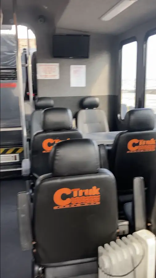 کنٹینر جہاز فروخت کے لئے