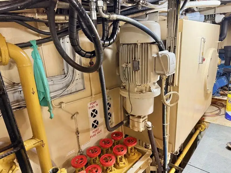 ماہی گیری کا ٹرالر فروخت کے لئے