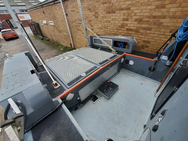 سروے کرنے والا جہاز فروخت کے لئے