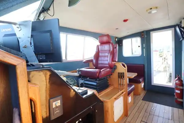 گشتی کشتی فروخت کے لئے