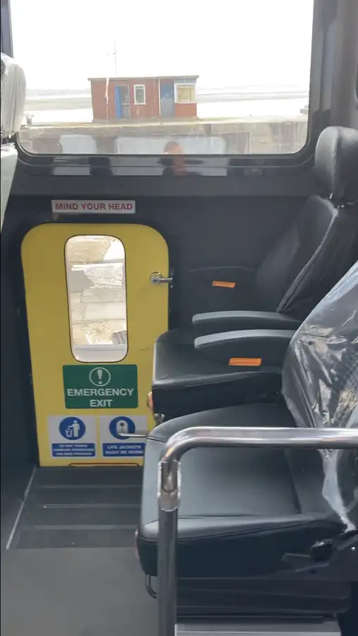 کنٹینر جہاز فروخت کے لئے