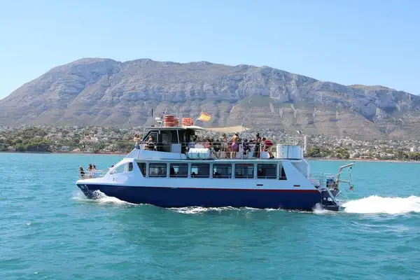 Motor vessel for sale
