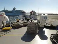 تحقیقی جہاز فروخت کے لئے