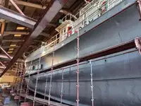 لمبی لائن والا برتن فروخت کے لئے