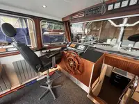 کام کی کشتیاں فروخت کے لئے